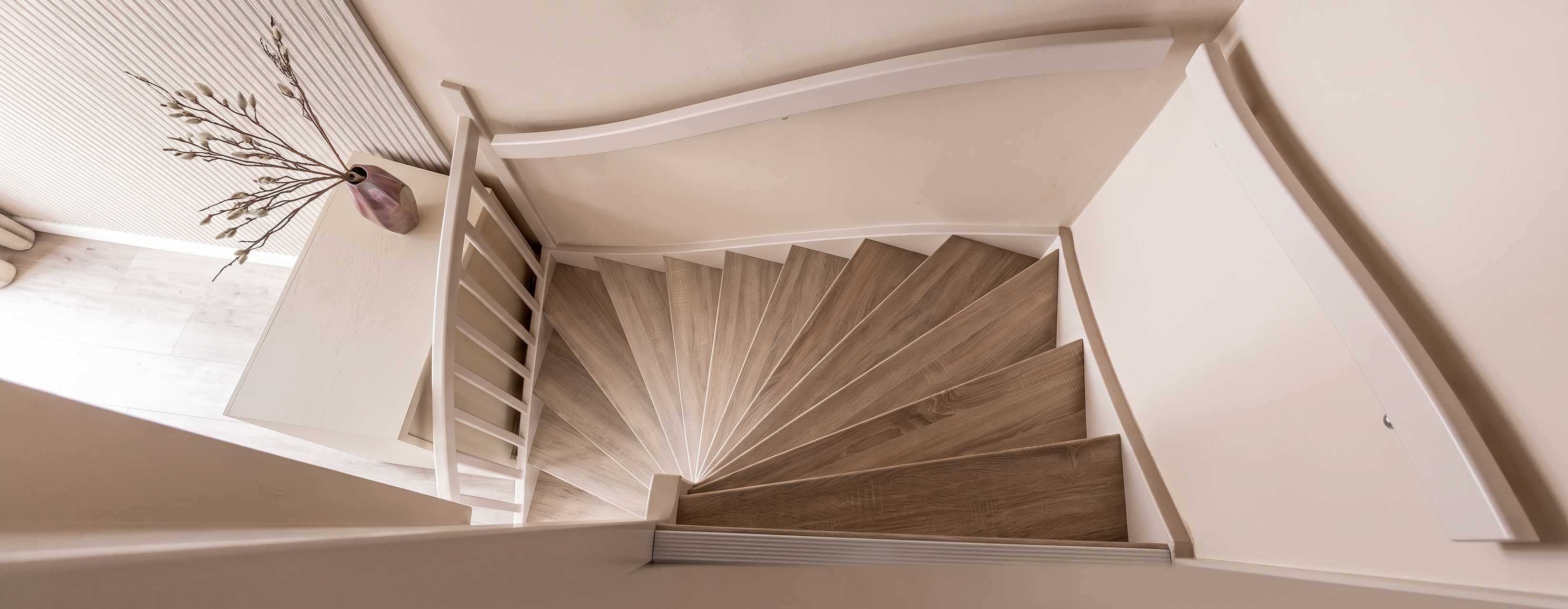 Header Upstairs 3